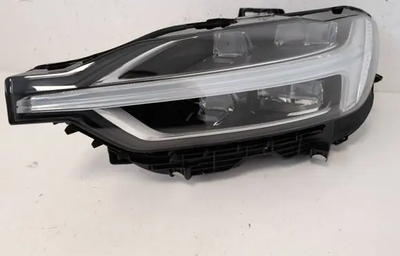 Volvo XC60 Headlight/headlamp 32133544 20011002 0106190105