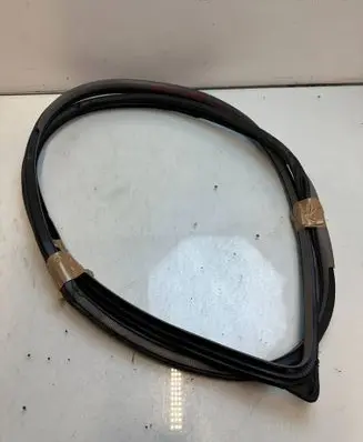 Toyota Avalon XX20 Front door rubber seal 5643657