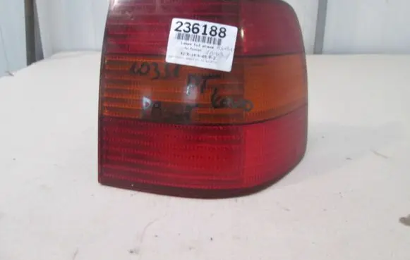 Volkswagen PASSAT B4 Rear/tail lights