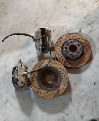 Mercedes-Benz E W211 Brake discs and calipers set 20704704 20704803 20704703