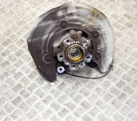 BMW X3 G01 Rear wheel hub 6871065 6871028