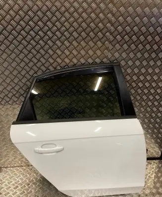Audi A4 S4 B8 8K Rear door