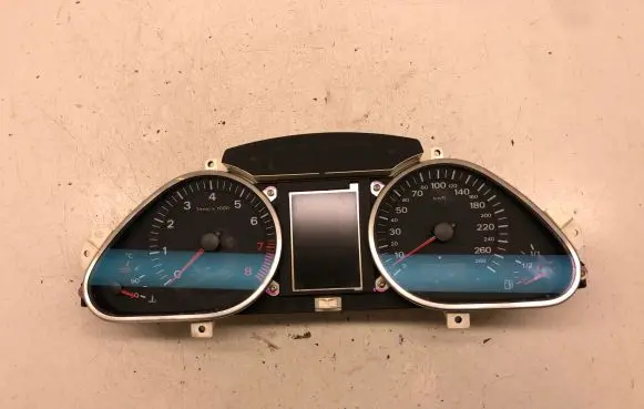 Audi A6 S6 C6 4F Speedometer (instrument cluster)
