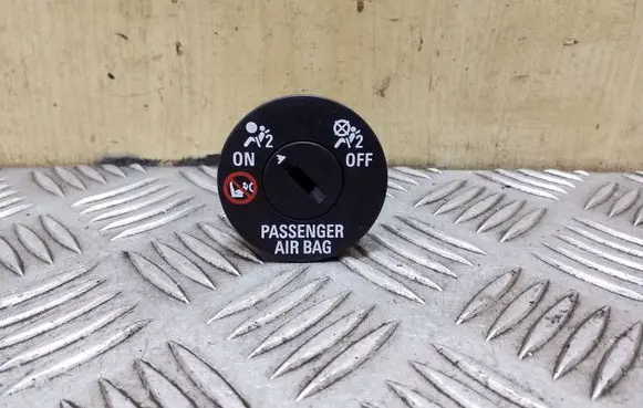 Opel Antara Passenger airbag on/off switch 13577258