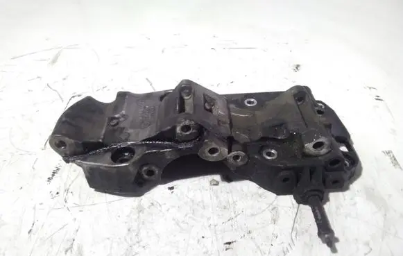 BMW 3 F30 F35 F31 Generator/alternator bracket 850686305 174786