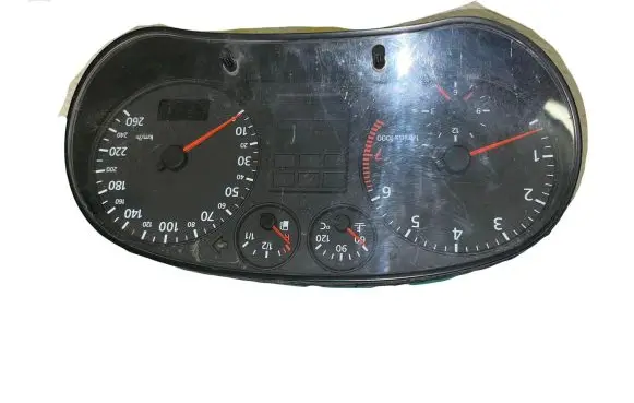 Volkswagen PASSAT B5 Speedometer (instrument cluster) 88311245