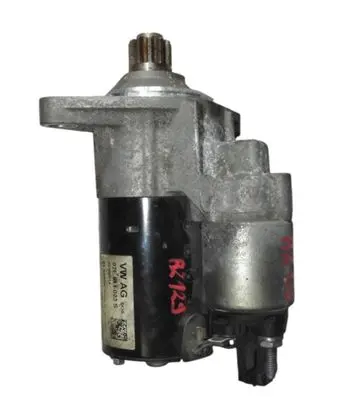 Volkswagen Golf VII Starter motor 02E911023S