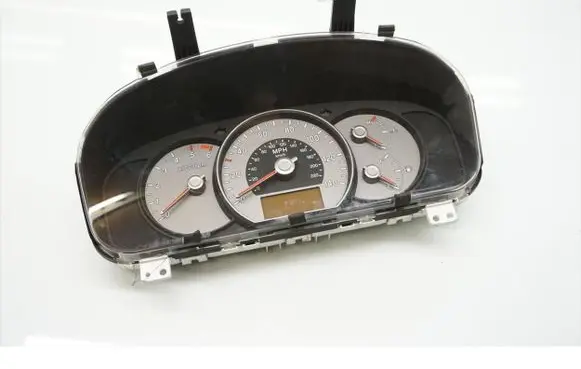 KIA Carens II Speedometer (instrument cluster) 94001-1D920