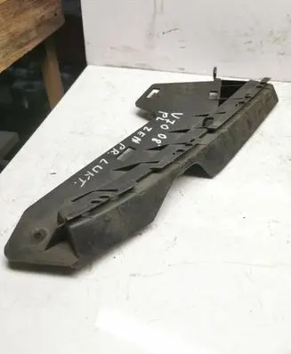 Volvo V70 Front bumper mounting bracket 30796388