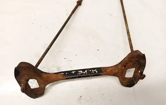 Lexus RX 300 Battery bracket 