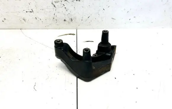 Dodge Journey Engine mounting bracket 04766388aa
