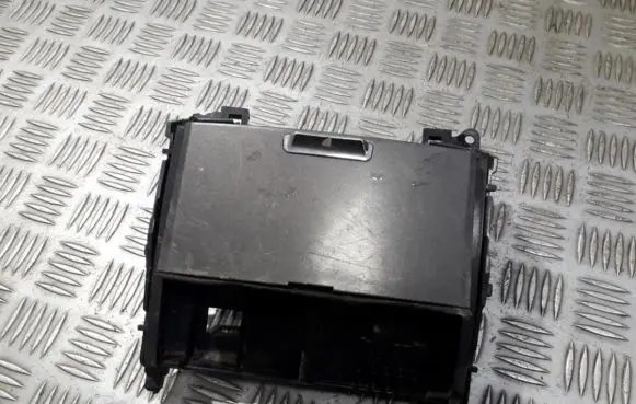 Lexus IS 220D-250-350 Car ashtray 1A421032G 1A421-032G