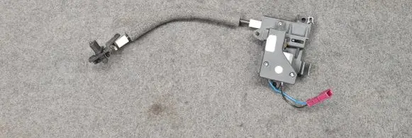 BMW 3 E90 E91 Curtain motor 9918004052