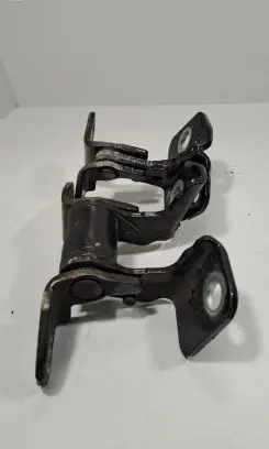 Rear door hinge set