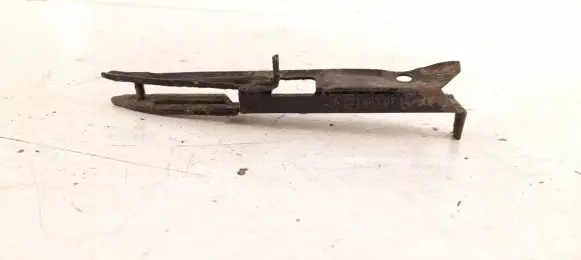 Mercedes-Benz S W221 Front bumper mounting bracket 2218850714 A2218850714