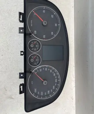 Volkswagen Touran I Speedometer (instrument cluster) 1T0920873E 0777010819 V0001000