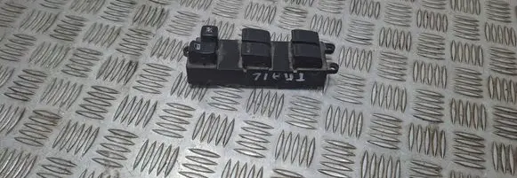 Nissan X-Trail T30 Electric window control switch
