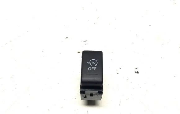 Nissan Qashqai Engine start stop button switch