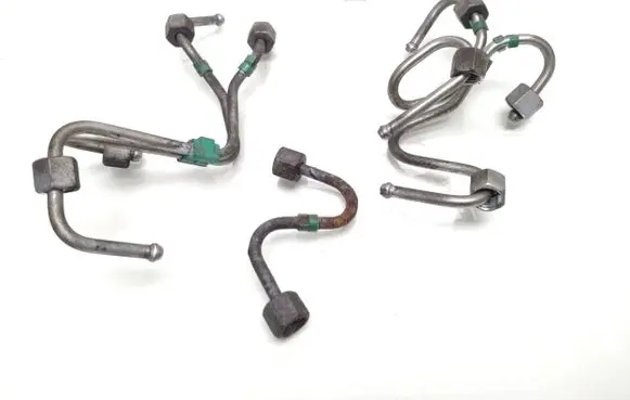 Renault Kangoo II Fuel injector supply line/pipe 
