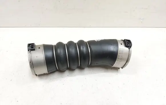 BMW 5 F10 F11 Intercooler hose/pipe 7800144