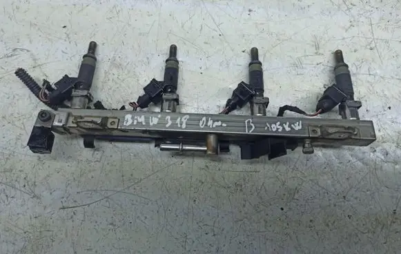 BMW 3 E46 Fuel main line pipe