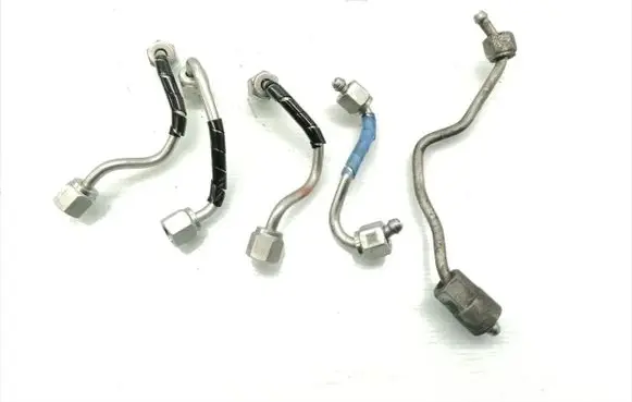 Ford Transit Fuel injector supply line/pipe 