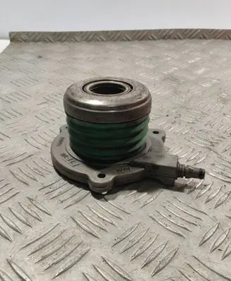 Land Rover Discovery 3 - LR3 clutch release bearing ZA36018