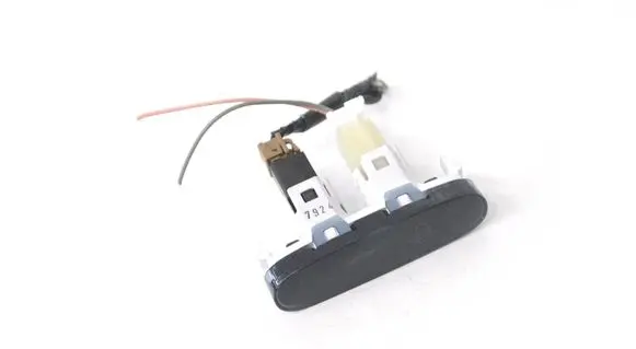 Nissan Juke I F15 Passenger airbag on/off switch 7924