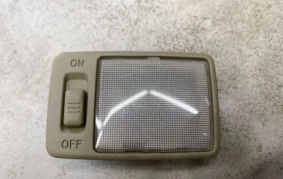 Toyota Prius (XW20) Front seat light