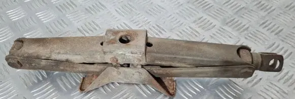 Suzuki SJ 410 Lift Jack 