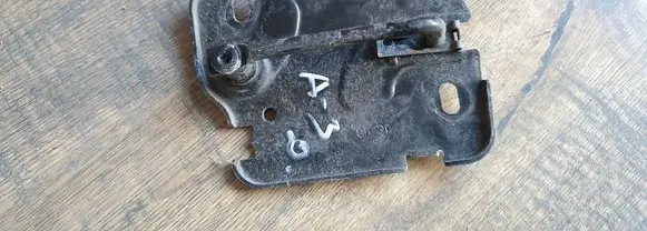 Audi A3 S3 8V Engine bonnet/hood lock/latch loop/hook 8V0823186B