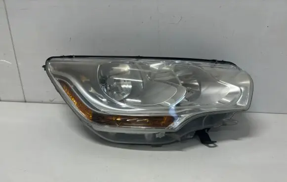 Citroen DS4 Headlight/headlamp 9674903680 967490368001