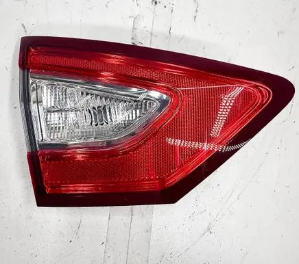 Ford Fusion II Tailgate rear/tail lights DS7313A603AD