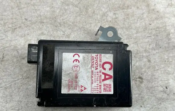 Toyota Avensis T270 Tire pressure control unit 8976005031 1584007251
