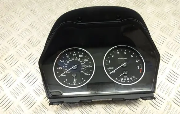 BMW X1 F48 F49 Speedometer (instrument cluster) 9295445