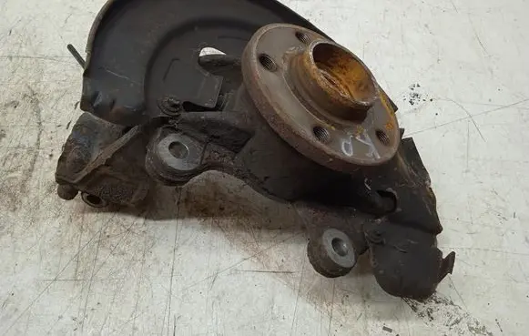 Volvo S60 Front wheel hub