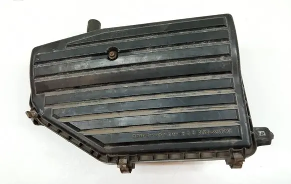 Honda FR-V Air filter box