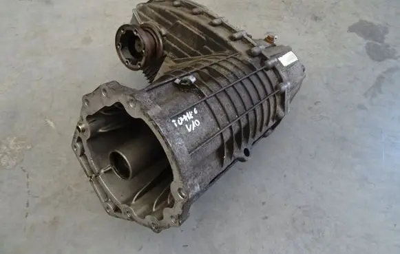 Volkswagen Touareg I Gearbox transfer box case 0AD341010K