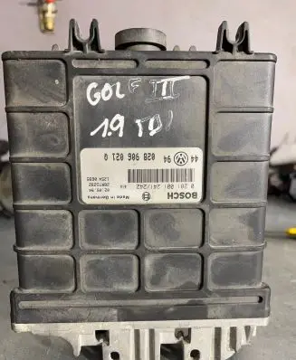 Volkswagen Golf III Engine control unit/module 028906021Q 0281001241