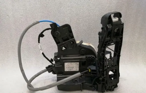 Mercedes-Benz E W238 Front door lock A0997203400
