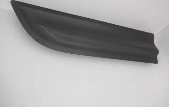 Porsche Macan (95B) Rear door trim (molding) 95B8398901R