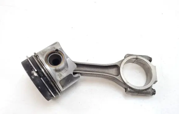 Volkswagen PASSAT B6 Piston with connecting rod 081187