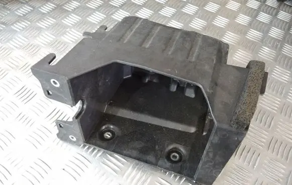 Volvo XC60 Battery box tray 31479621