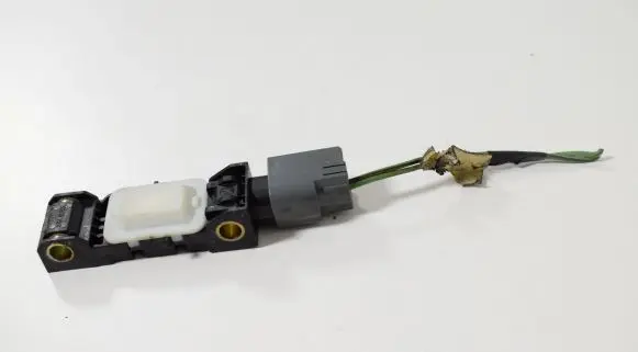Chrysler 300 - 300C Airbag deployment crash/impact sensor 2899202178 04671779AC