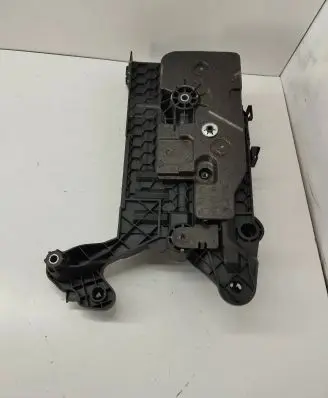Battery tray