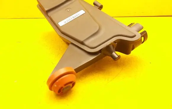 BMW 7 G11 G12 Intake resonator 8575040
