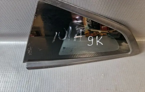Chevrolet Camaro Rear side window 23410775