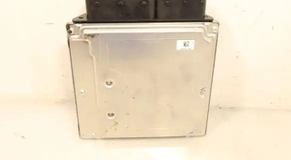 BMW 3 E90 E91 Engine control unit/module ECU