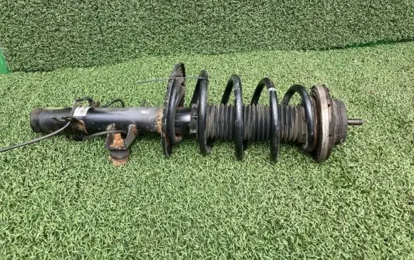 Volkswagen Transporter - Caravelle T5 Front shock absorber/damper 7H0413031N