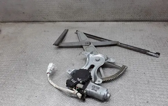 Lexus IS 200-300 Front door window regulator with motor 8572053010